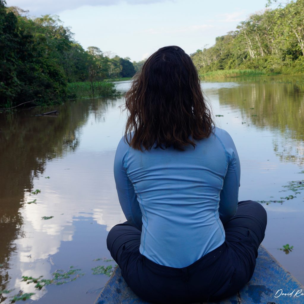 pacaya-samiria-expeditions-navegacion-en-bote