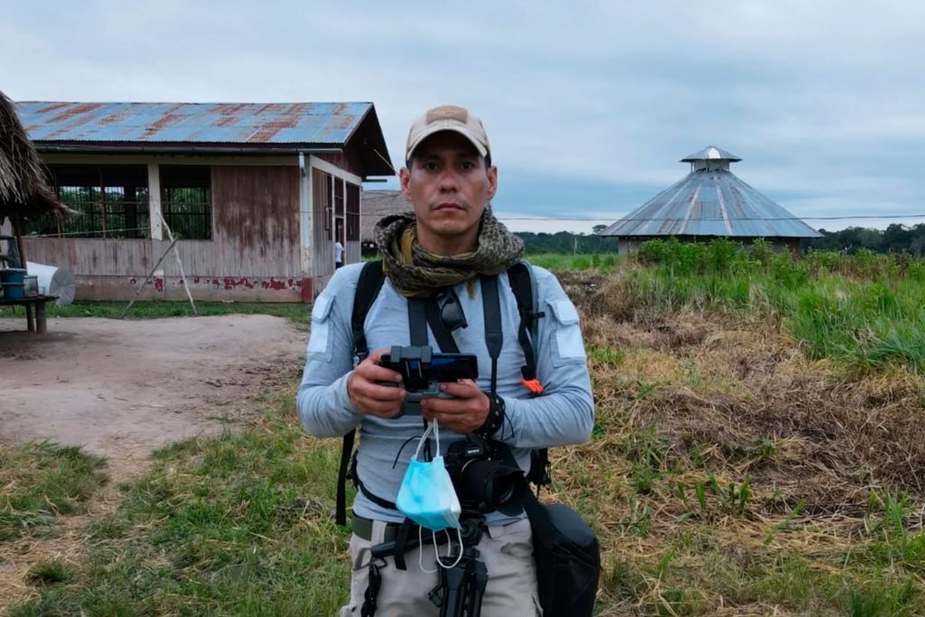 piloto-de-drones-amazonia-peru